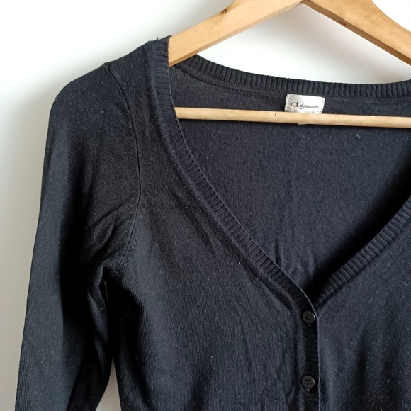 Black button down vneck cardigan - Picture 2 of 8